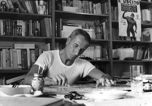 Сам в собствената си гора